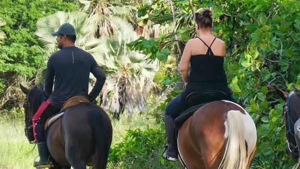 Refúgios Parajuru Resort Fazenda (Passeio a Cavalo)