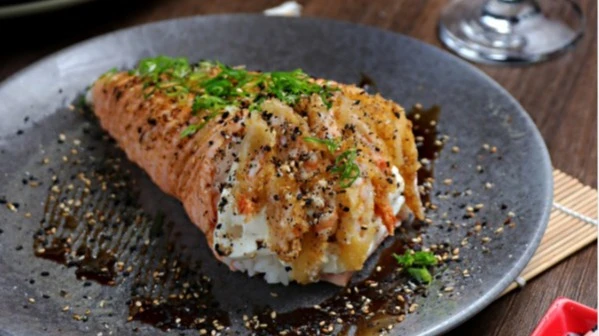 Mezami Sushi (Temaki)
