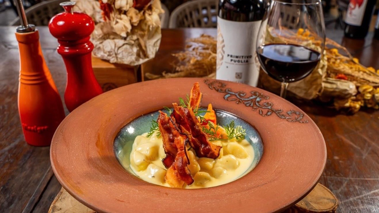 Lourdes Square Gastronomia