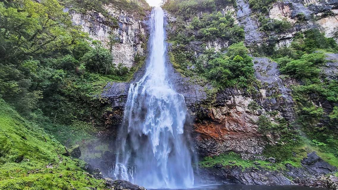 Roteiro do Sul | Nova Veneza (Trilha Cachoeira Pedra Branca)