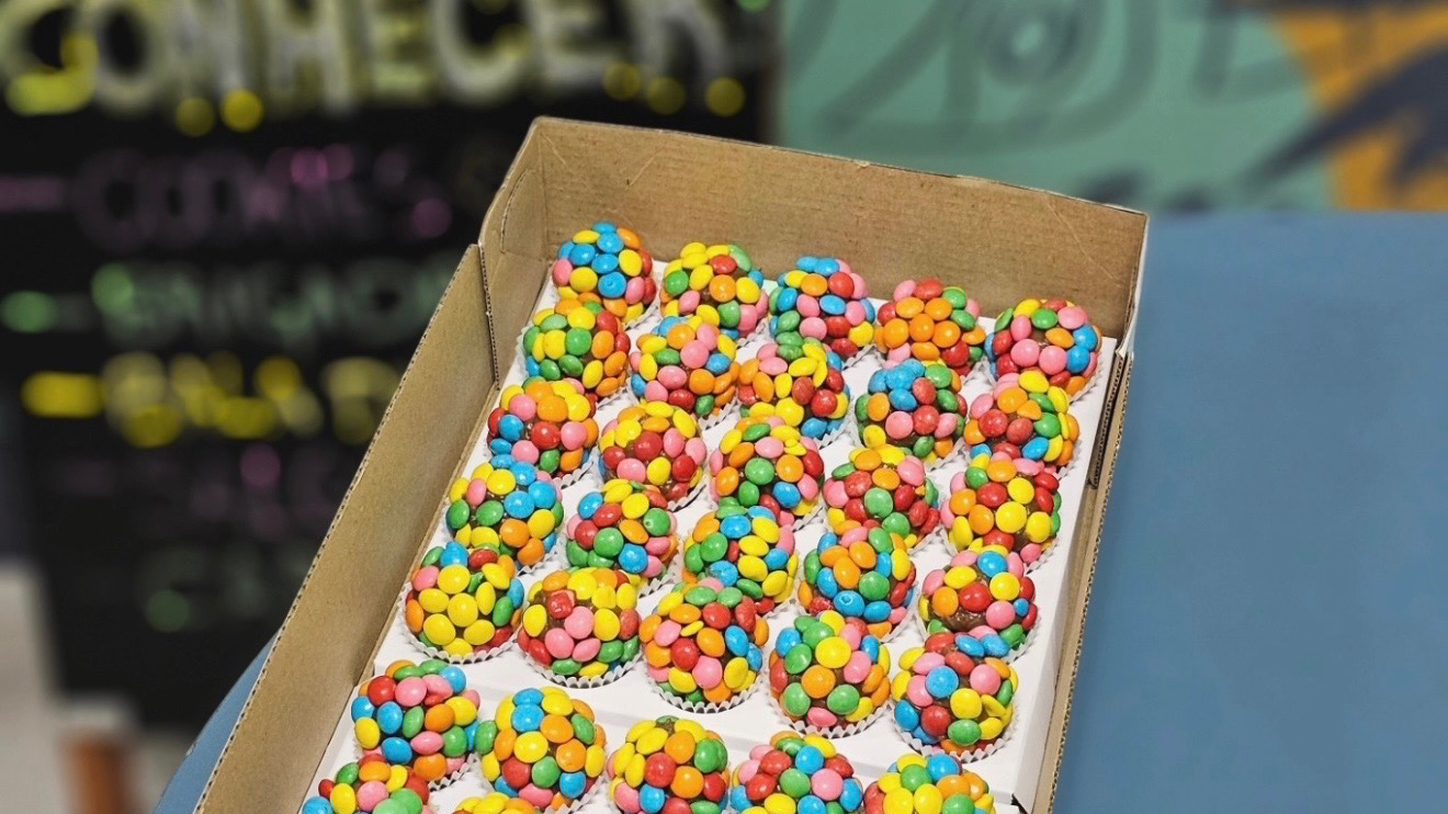 Tropicália Delicatesse | Poços de Caldas (Box de Brigadeiros 100 unidades - Pegue&Leve)