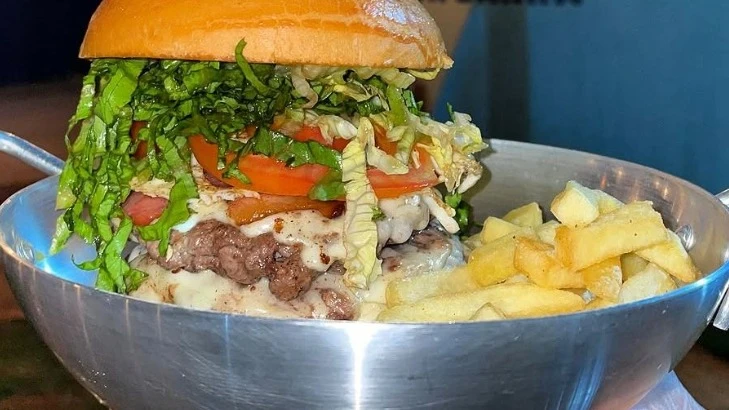 Cantinho Gastrobar (Hambúrguer)