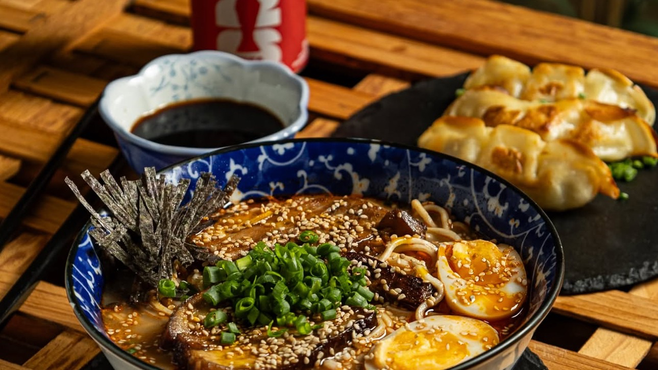 Katsu Lamen - Águas Claras 