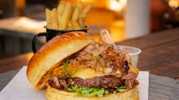 Beach's Gastrobar - Serra (Hambúrguer)