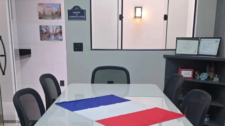Bonjour Ateliê de Francês