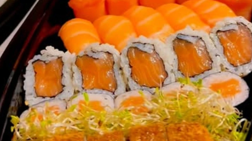 Moon Sushi Gourmet - Combinado (Local)