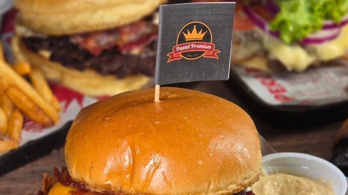 Pastel Premium (Smash Burguer)