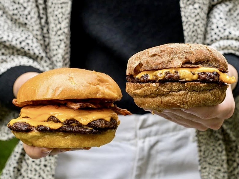 EU TE AMO BURGER - Mangabeiras 