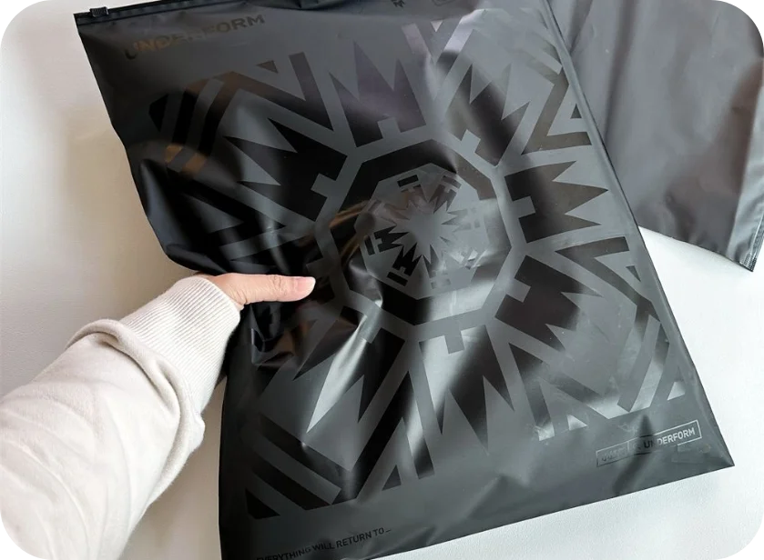 Soft Touch+SpotUV (Mylar)