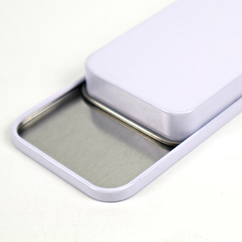 Open view of the custom cigar tin box with a sliding lid and ample storage space.