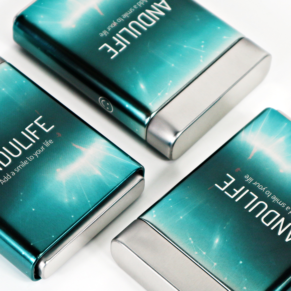 Compact and space-saving airtight spice tin box, designed for kitchen storage and organization.