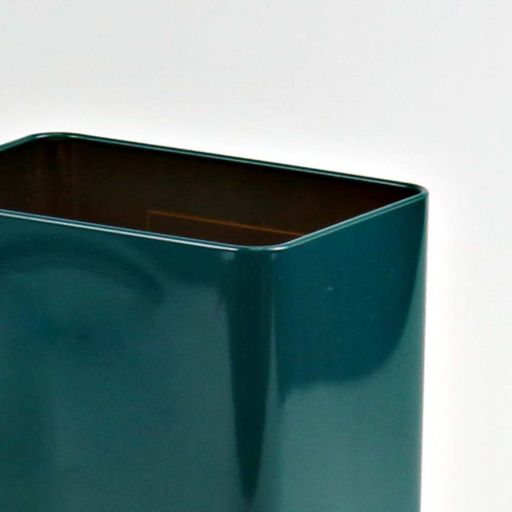 Custom rectangular metal tea storage box with a lid, designed to keep your tea fresh and organized in a chic style.