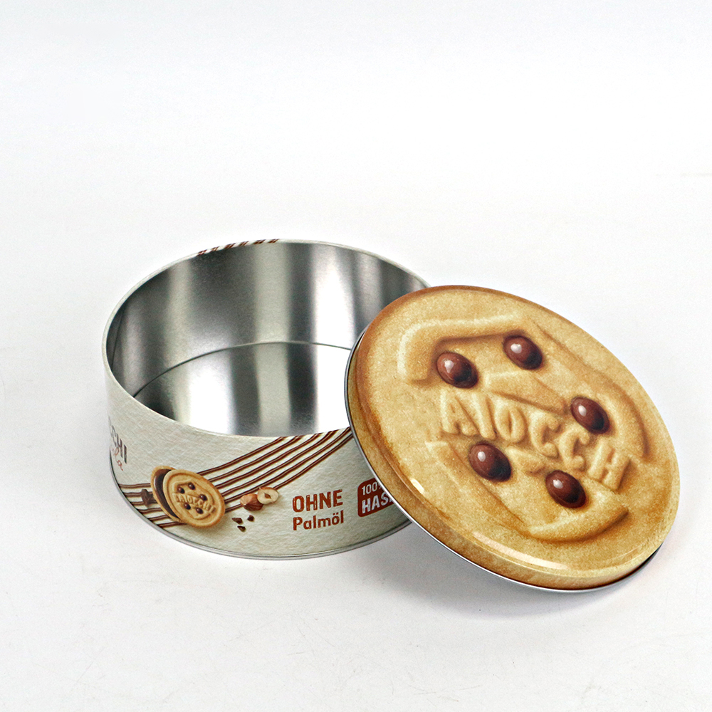 Spice jar in round tin box