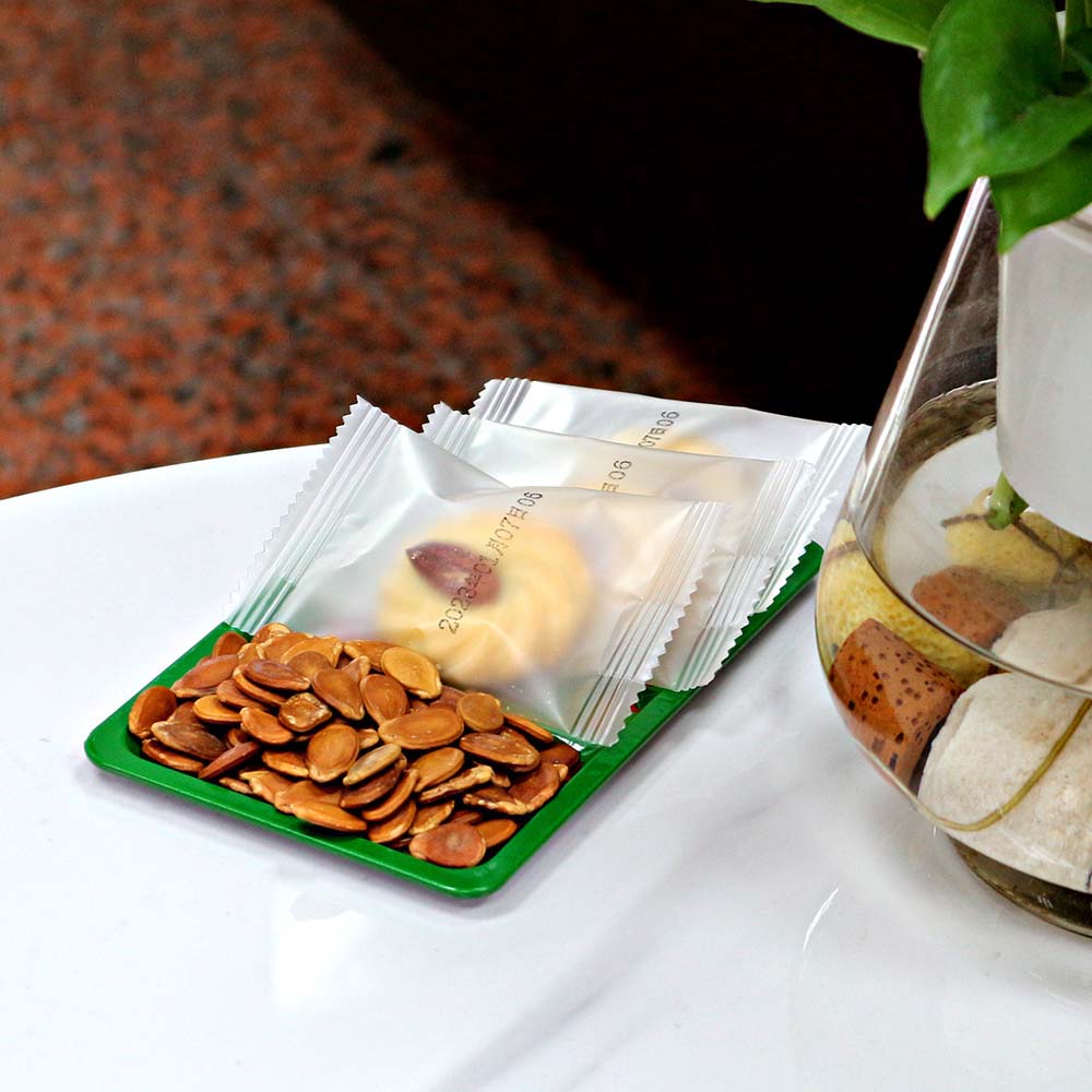 Decorative printed tray beans