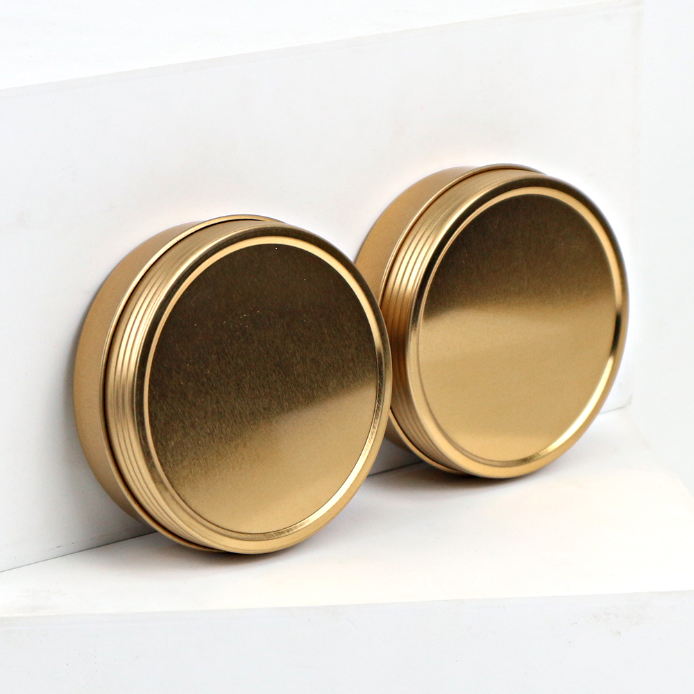 Small cosmetic tin box