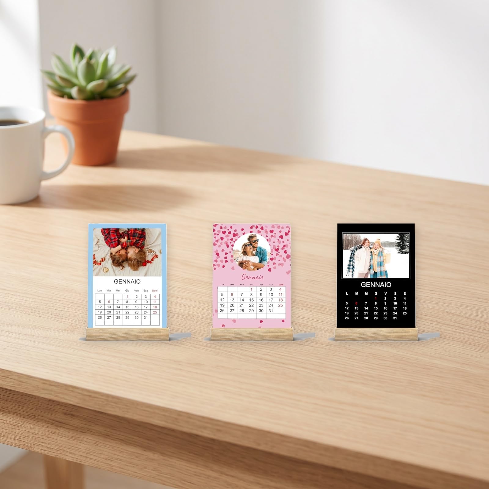 Calendario da tavolo 2027 con base in legno 10x15 e 12 foto — 2