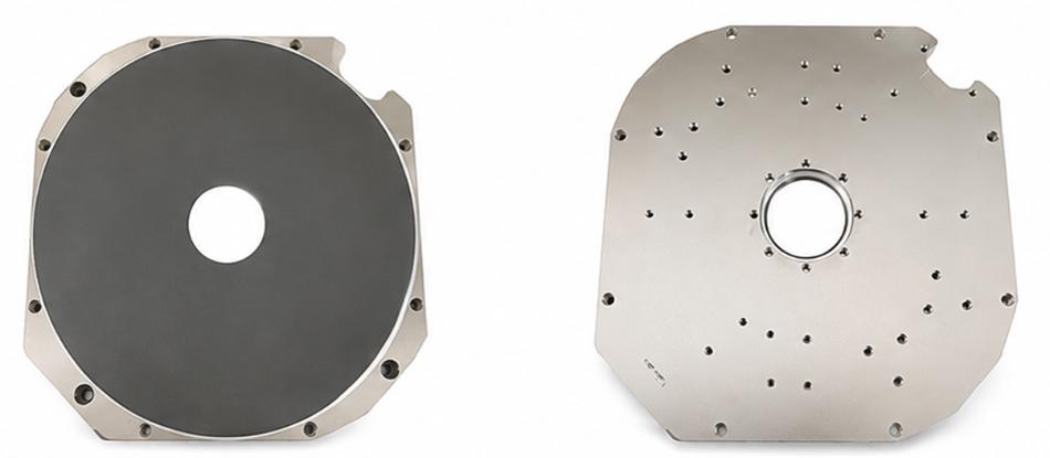 0021-39385 Lid plate Applied Materials 반도체 챔버 상부 리드 플레이트 (P/N: 0021-39385, Applied Materials향). 원형 정밀 PCD 홀 패턴 가공 및 평탄도(Flatness) 3㎛ 이내 제어. 백송이엔지