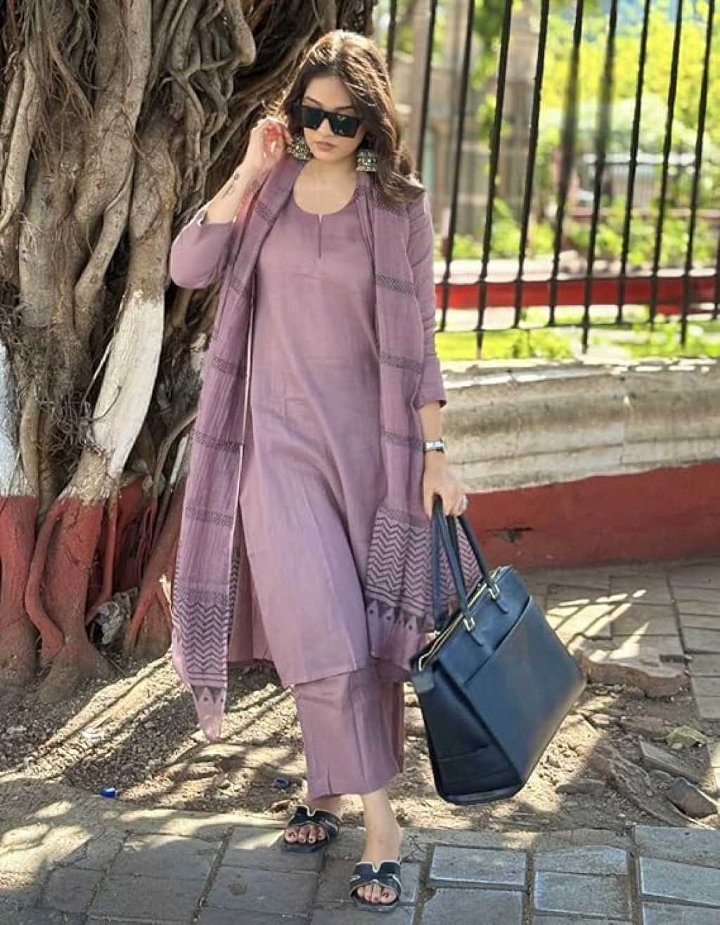 Elegant Mauve Kurta Set