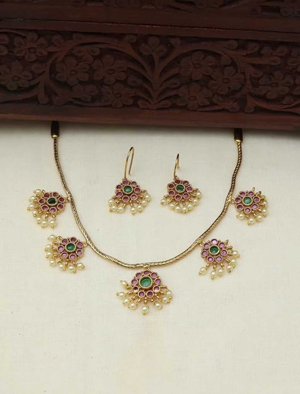 Elegant Ethnic Jewellery