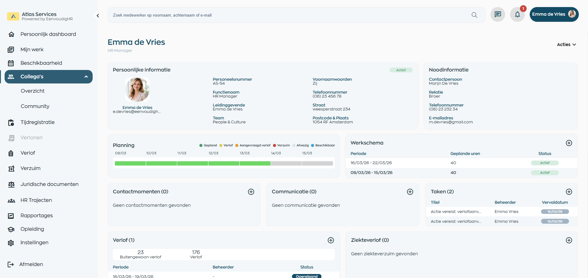 In een HR systeem staat alle medewerkersinformatie op één plek. Contracten, roosters, verlof en verzuim zijn direct inzichtelijk voor de juiste personen. Leidinggevenden zien in één oogopslag wie er werkt, wat er speelt en welke acties nog openstaan.

Dit voorkomt dat informatie verspreid raakt over e-mail, Excel of losse tools. Beslissingen worden genomen op basis van actuele gegevens en alle acties worden vastgelegd, zodat er altijd inzicht is in wat er is gebeurd en waarom.