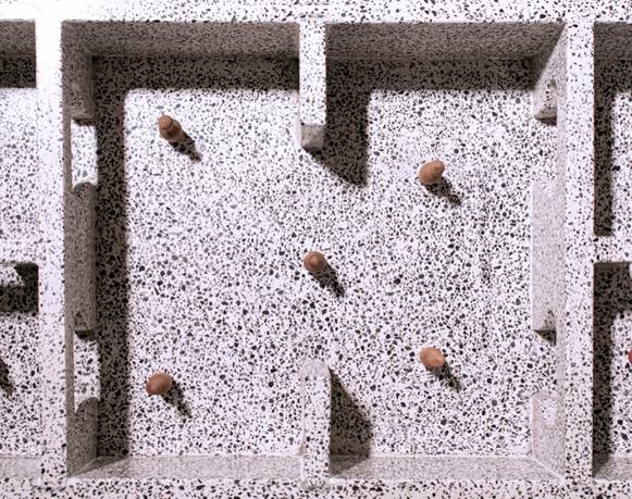 Nada existe si no a través de las manos