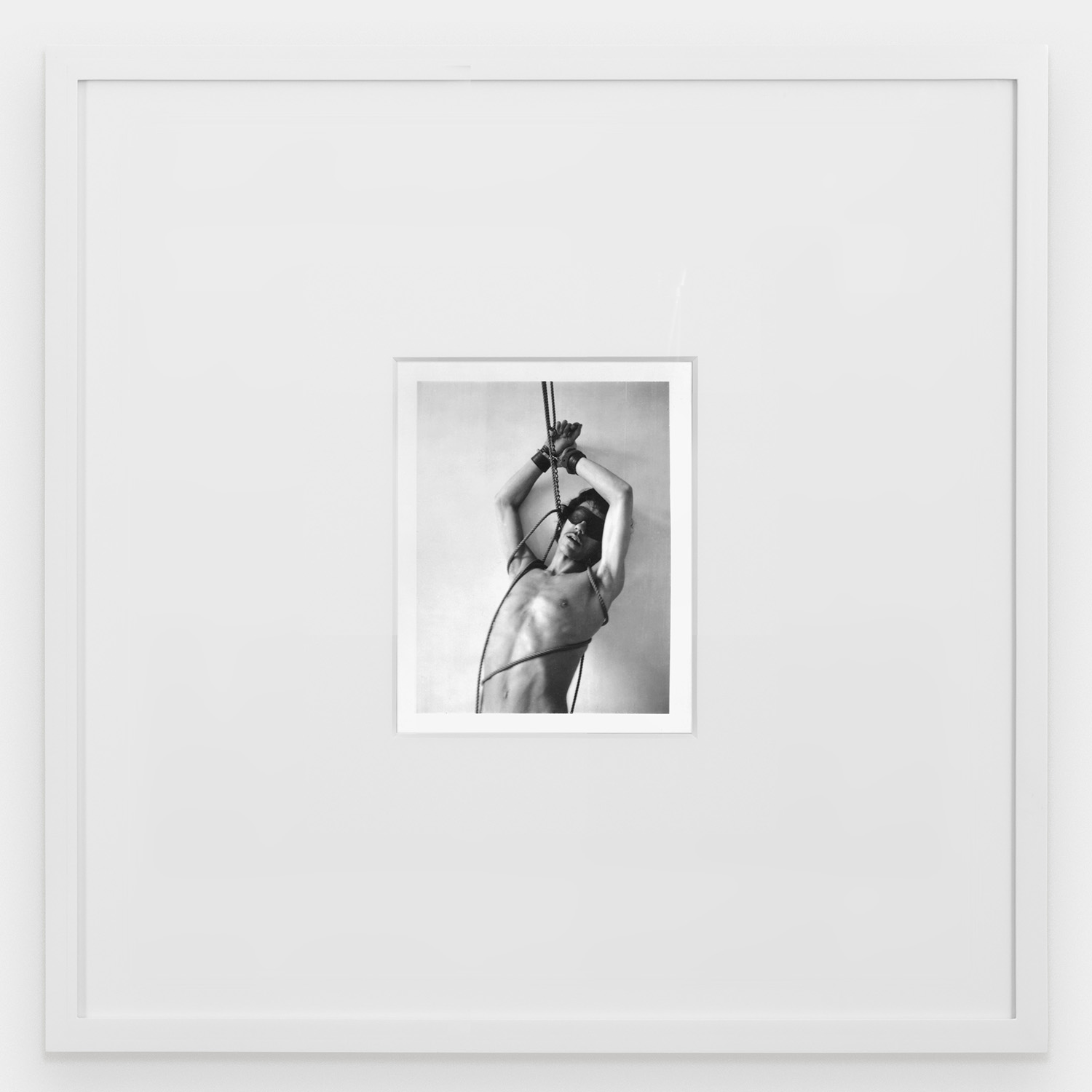 Robert Mapplethorpe. Sin título (Bondage), c. 1972. © Robert Mapplethorpe Foundation.