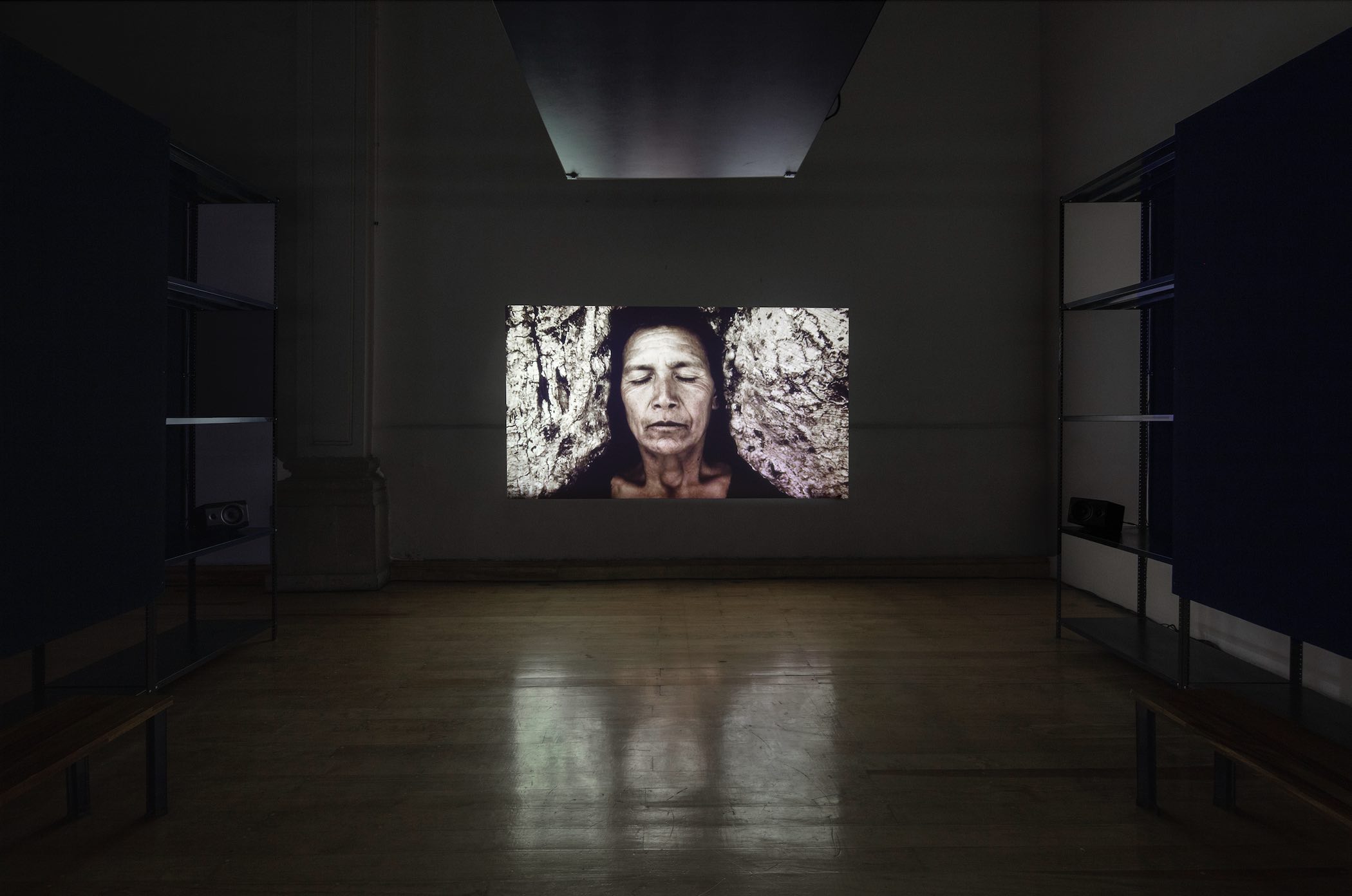 
Shirin Neshat, Tooba, 2002 in El verano que nunca fue. Courtesy of Laboratorio Arte Alameda and CIAC. Photo: Ramiro Chaves