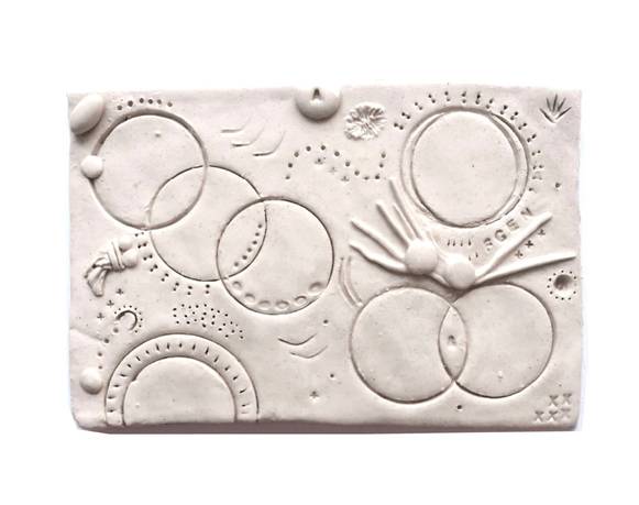 Palpitar la memoria: Taller de escritura en cerámica