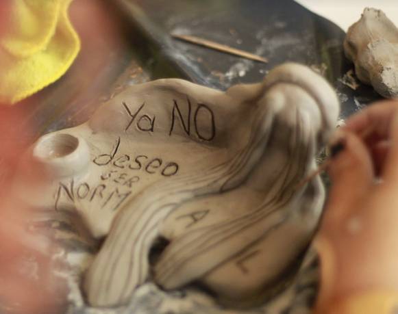 Palpitar la memoria. Taller de escritura en cerámica