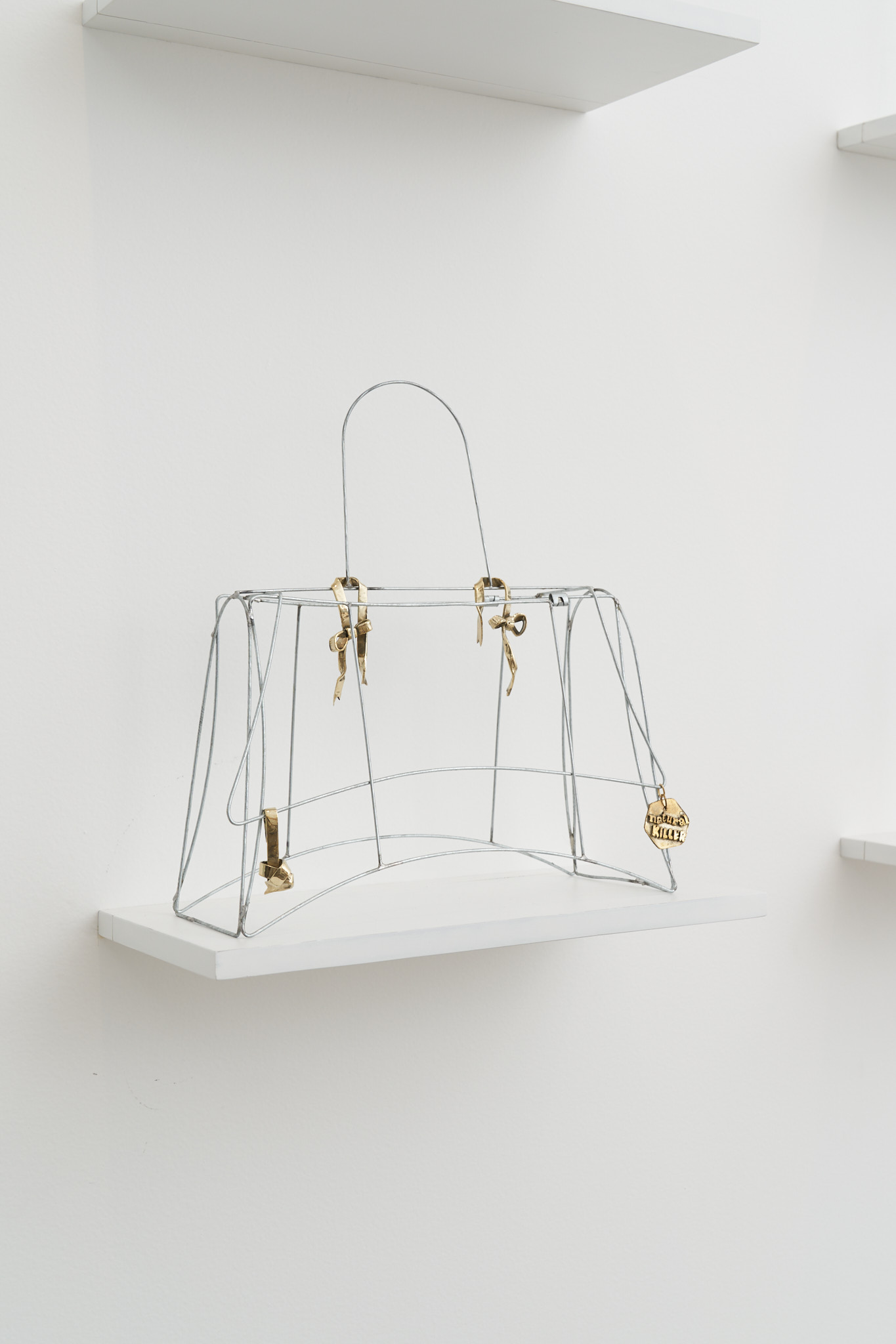 Exhibition view ‘Fiera antigua que perfuma’ by Cosa Rapozo. Courtesy of La Nao. Photography by Enrique Murguía