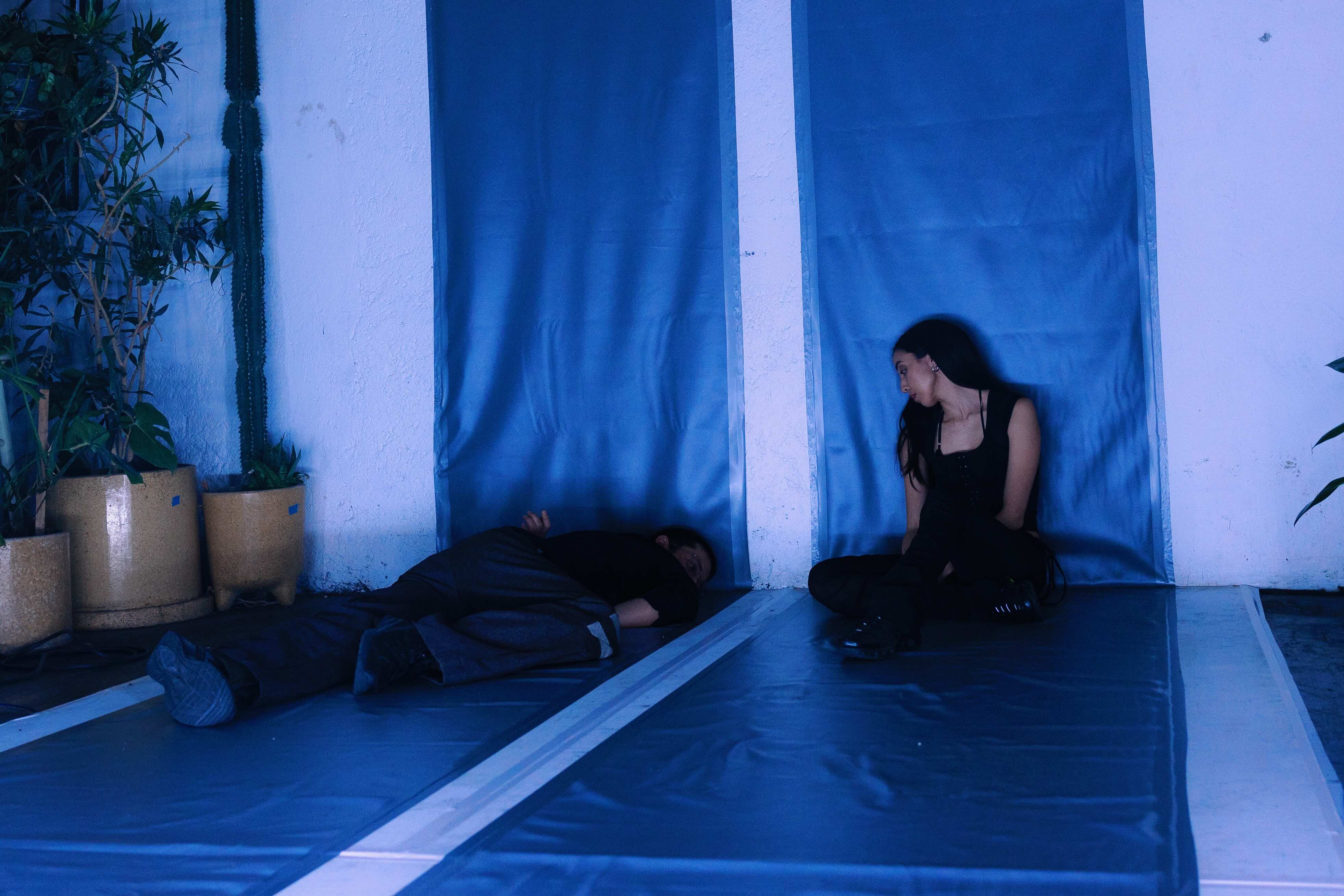 Camila Arroyo and Ricardo Daniel, Partirse en dos, 2025. Photograph: Roy Freiha. Courtesy of the artists. 