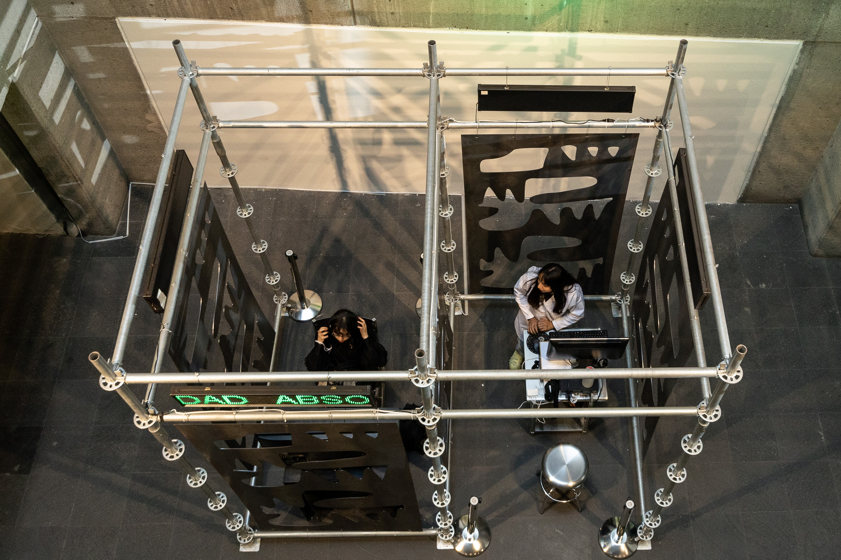 Andy Medina, Ninguna verdad absoluta sobre la facultad humana, 2024. Ficciones, Narratividad en el arte contemporáneo, installation view, Courtesy of the Centro Cultural de España en México. Photo: Marco Lara.