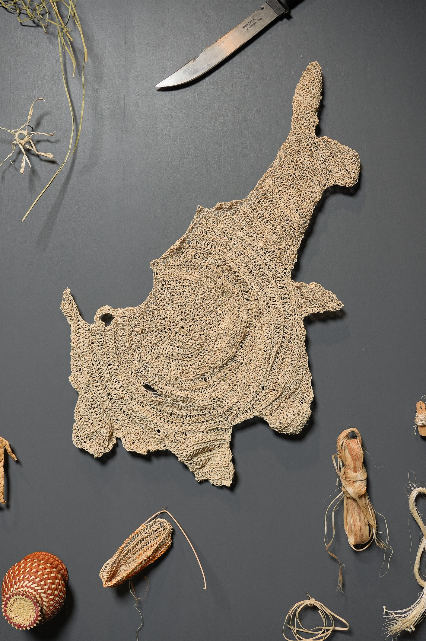 Antonia Alarcón, Había olvidado cómo se veía el horizonte perdiéndose en el cielo, installation view. Courtesy of the artist and Servidor Local. Photo: Pablo Astorga