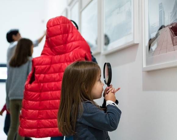 MINI DOMINGO: LAS PREGUNTAS MISTERIOSAS. CHISMÓGRAFO DETECTIVESCO