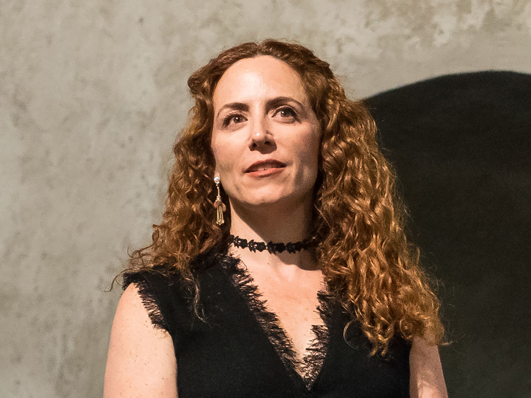 Tino Sehgal in conversation with Viviana Kuri 