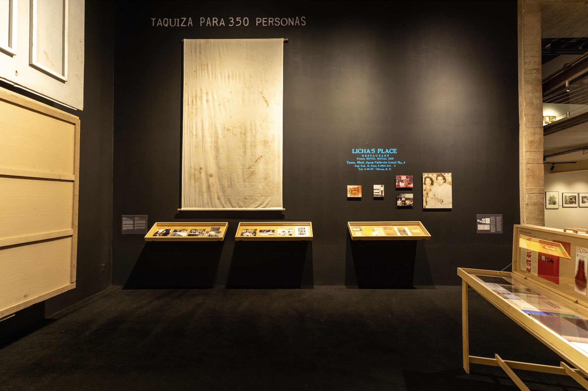 "Ingrid Hernández: 20 años de arte _Under Construction_", vista de la exposición. Cortesía del Centro de la Imagen