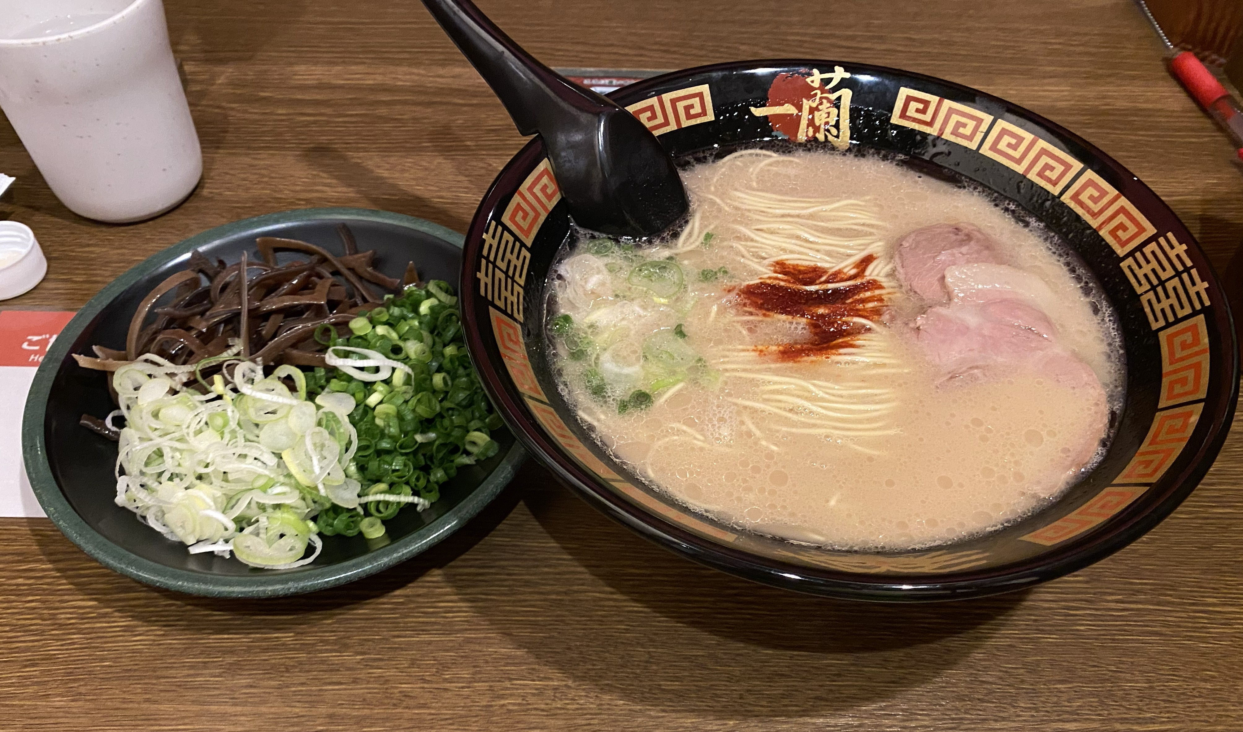 とんこつラーメン