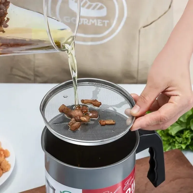 Oil filter pot