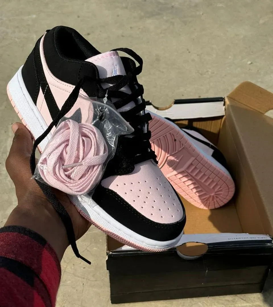 Nike sb dunk pink
