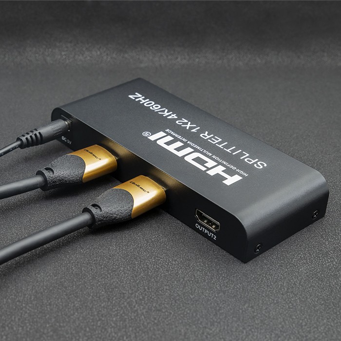 Qoltec Aktywny rozdzielacz Splitter 4 x HDMI 4K x 2K | 6Gb/s | 60Hz | High stability - zdjęcie 3