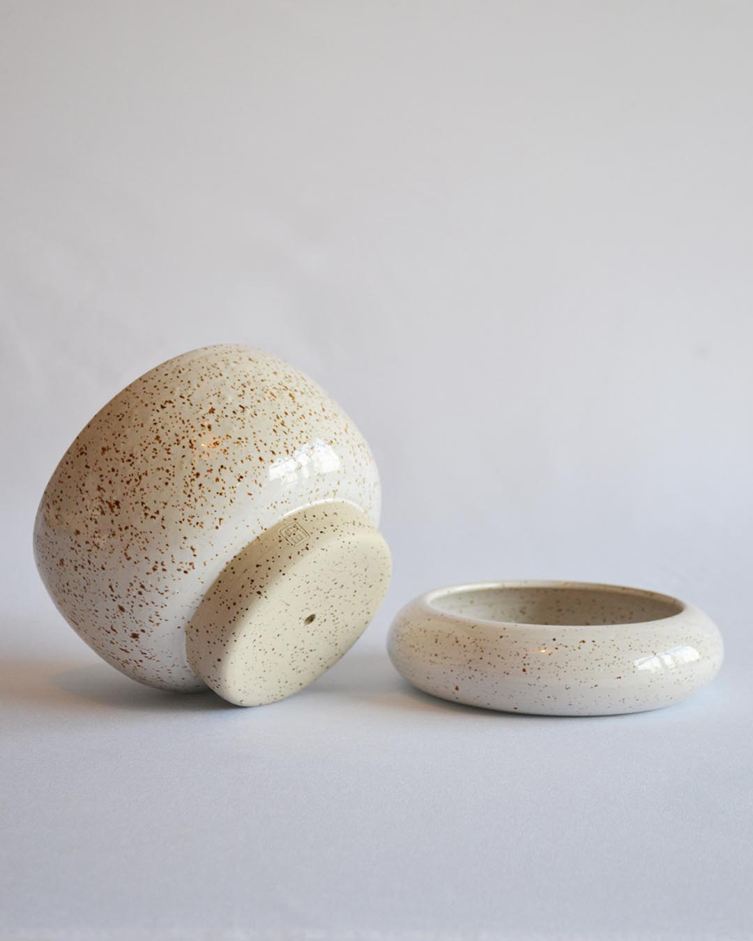 Planter Loïse in Shell - Medium