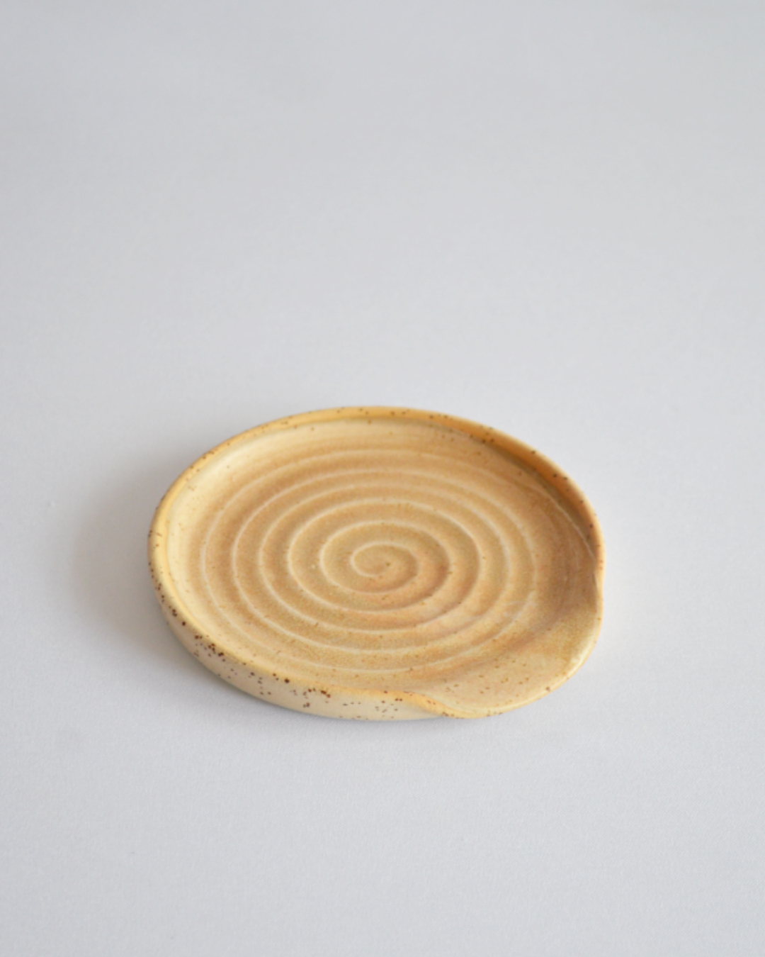 Spira Spoon Rest in Dune