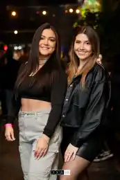 af8c37a5-9bf0-48c9-a906-4843a6aaaf21.webp
