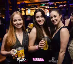 16b0bb93-3fc5-4322-a220-adbfa7f12faf.webp