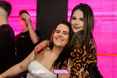 e38e9ba0-7b2b-41dd-85c9-3603bcef7201.webp