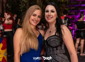 2d2195e8-f7e5-4f0a-a791-51a4e4b80963.webp