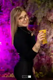 3ee99609-c795-4646-9da9-6e5810d58254.webp