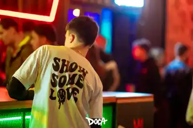 b7e4d4de-c473-4bde-82a9-d4aeea90260a.webp