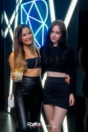 1daea491-3c0f-4a7d-8974-ed09e79d0ccc.webp