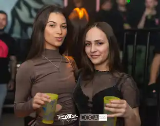 8ea9ed99-ebc4-4a5e-b651-5df4ba3bbb2b.webp